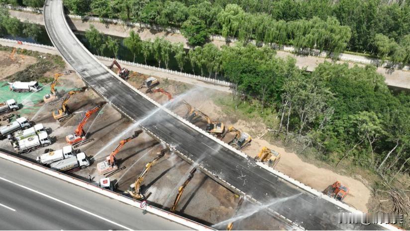 总投资约131亿！陕西这一高速改扩建工程迎来新进展：全线首拆...

近日，G7