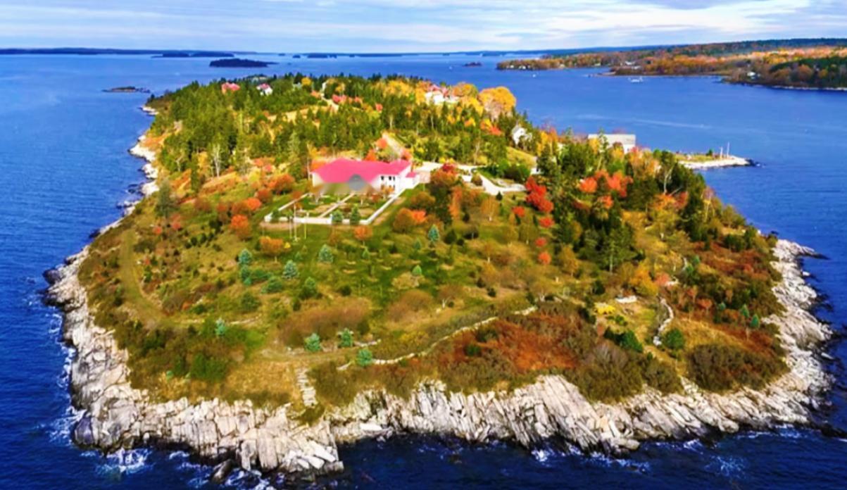 特朗普要疯抢格陵兰岛，
岛上居民绝不答应。
我们的家园绝不是美国的“肥肉”！
 