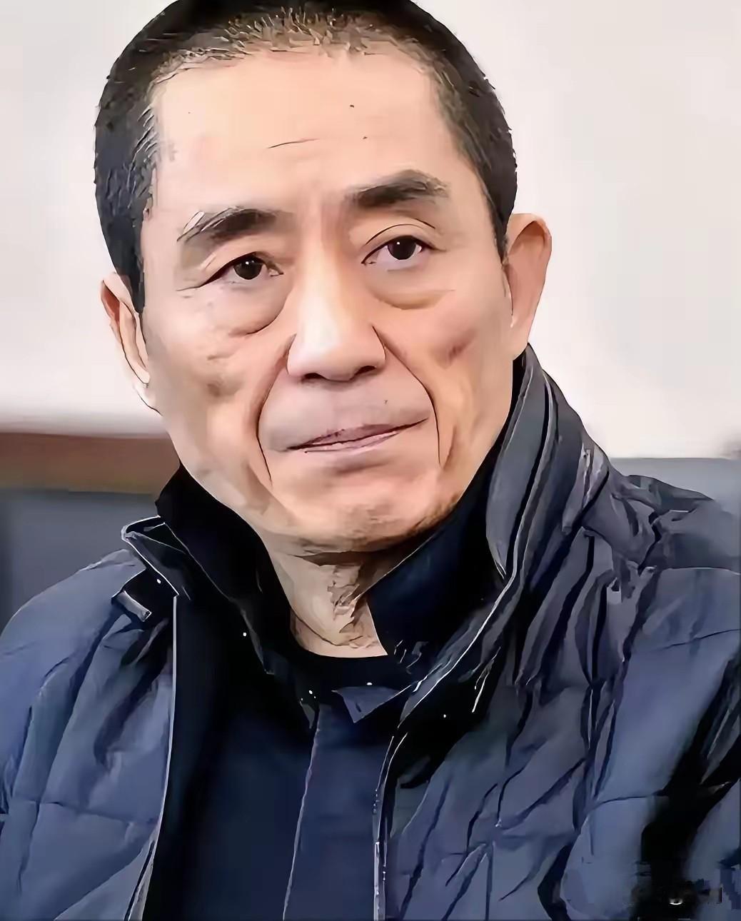 76岁张艺谋，悲痛发文！
8月10日，对于导演张艺谋来说，是悲痛的一天。他的老朋