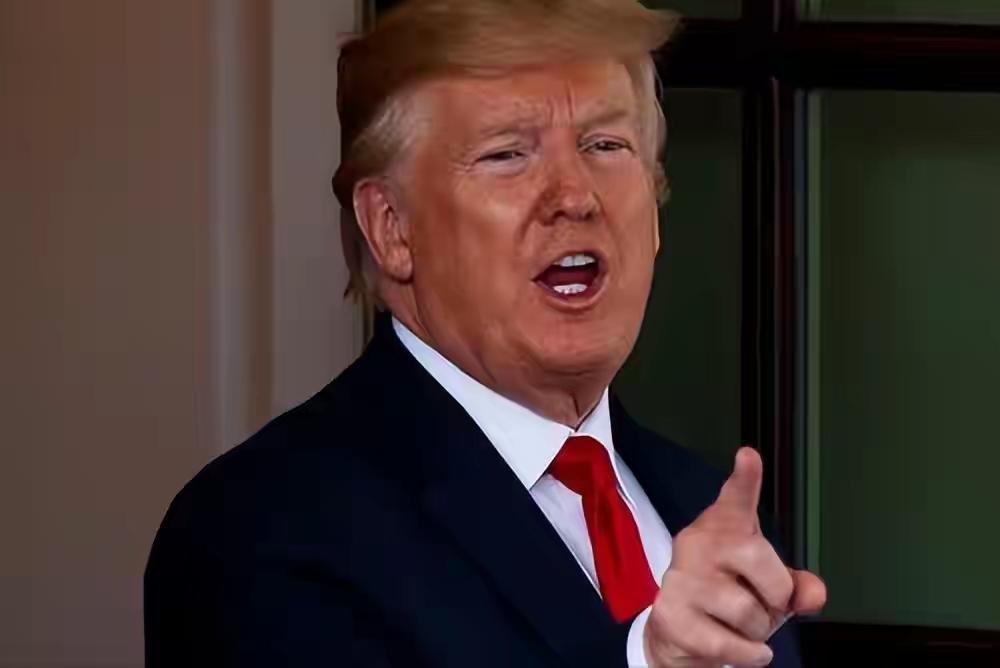 特朗普暴跳如雷，他猛然发现：美国最大的王牌，对中方已不起作用
特朗普的反应可能反