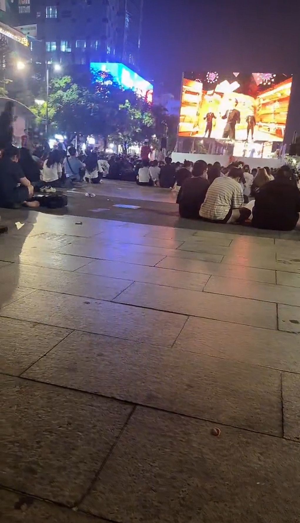 🔻笑死，越南 U23 2：1领先到90+7分钟，被韩国扳平了。🔻2：2🔻8