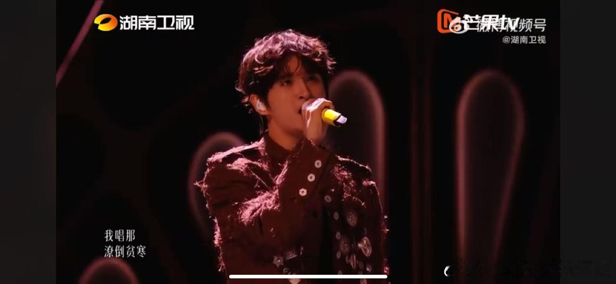 歌手总决赛 歌手总决赛开场大合唱听完开场大合唱瞬间泪目，《我歌唱的理由有很多》唱