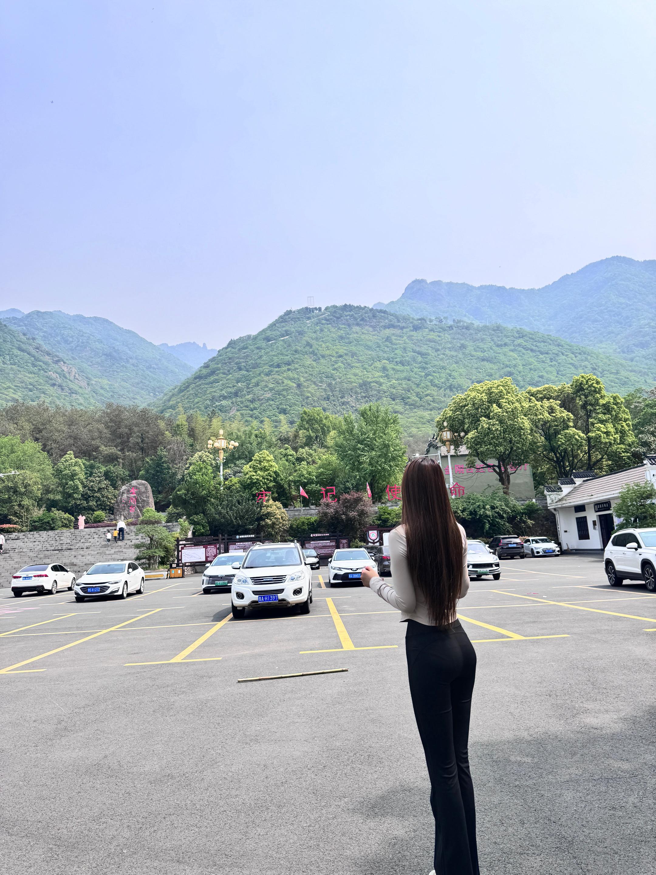 我爸走的时候 我觉得他没有福气 还没开始享福就走了 后来才明白 是我没...