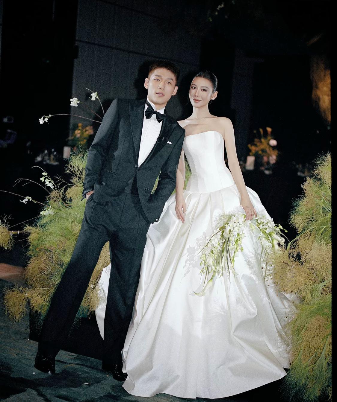 CBA球员陆文博夫妇分享婚礼感受，说我不是因为结婚才选择了你，而是因为你我才想结