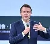 【马克龙是“变色龙”吗】
        马克龙真有点“变色龙”那味儿。俄乌冲突