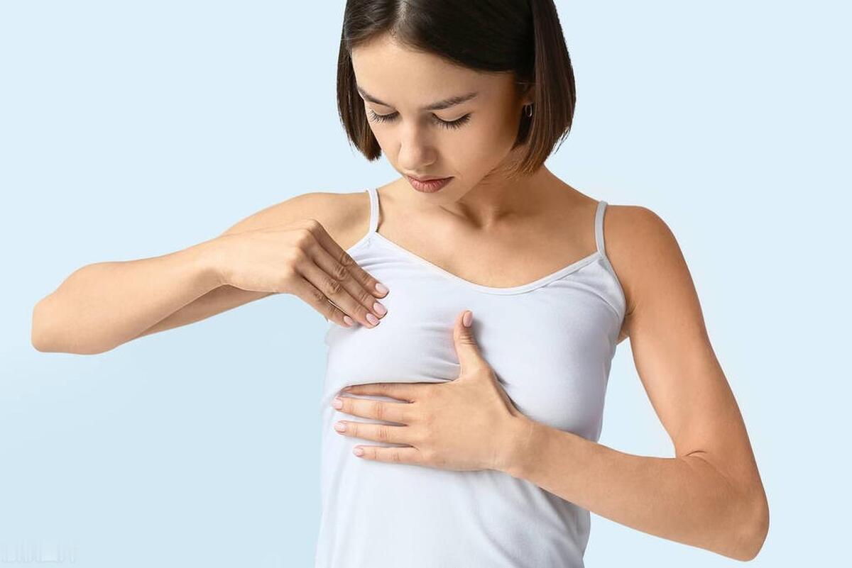 糟蹋乳房的5个行为，不少女生可能经常做，自查下，若有尽早改掉

乳房是女性比较重