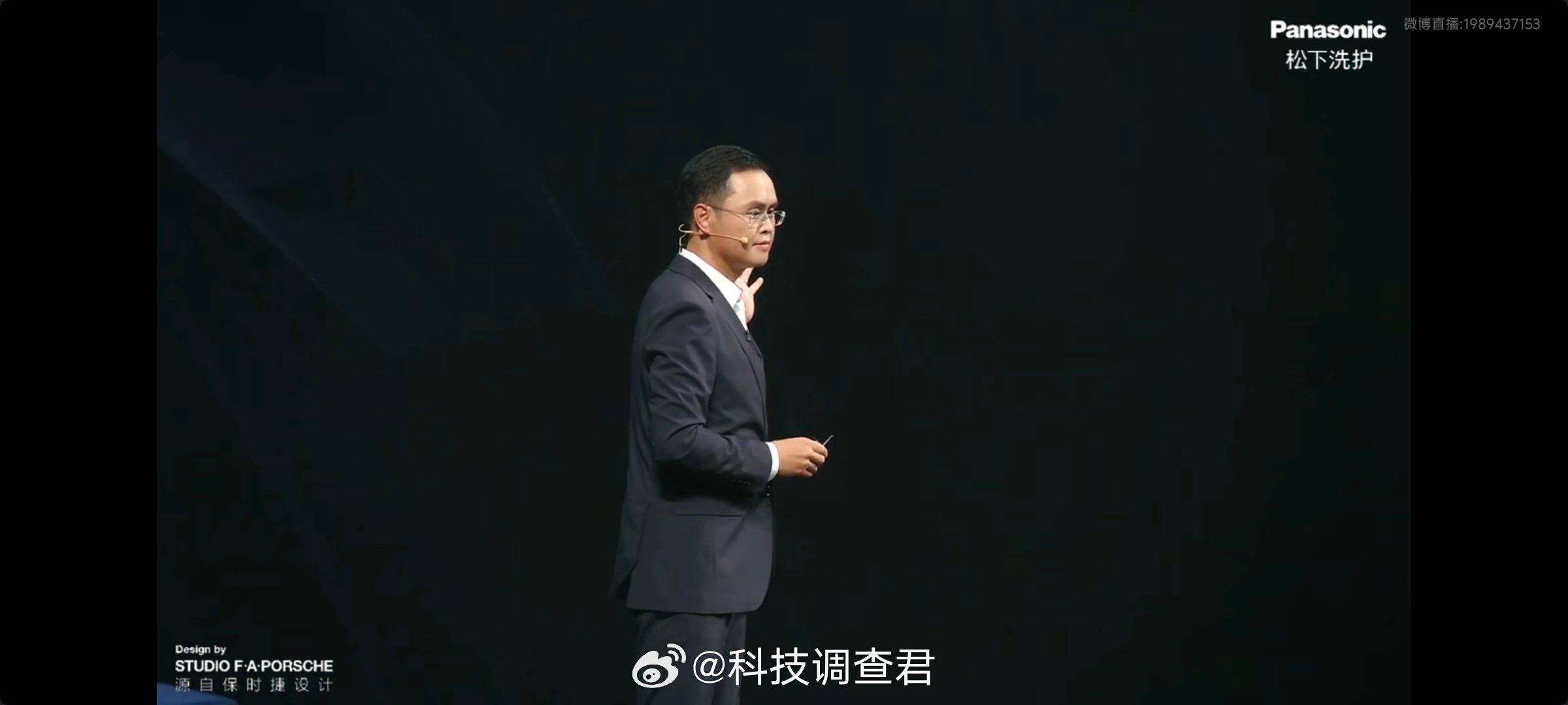 一代人有一代人的洗衣方式 从前是很累人的手搓，后来有单筒洗衣机解决了手洗难题，却