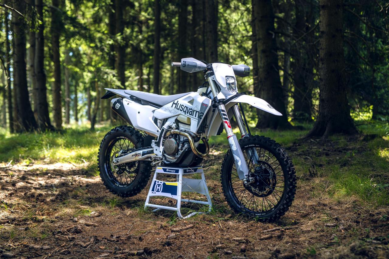胡斯瓦那 2027 市售越野赛车 FE 350 Pro

九月 10 日，Hus