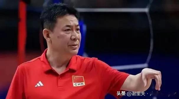 蔡斌不愧是排坛小诸葛，全身而退，全胜收官，连克土耳其和波兰女排后，日本和意大利瑟