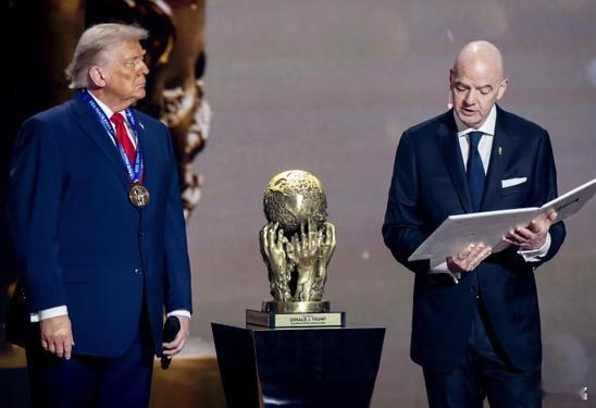 2026世界杯 还有六周，世界杯就开幕了。但这必将是历史上组织得最差，观赏性最低