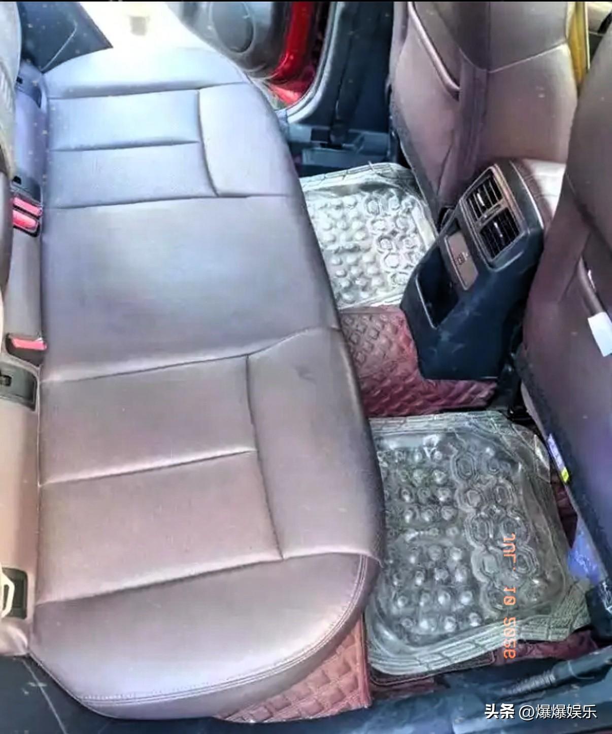 太烧脑！男女网恋奔现，车内拥吻，女子还 2 次自愿为其进行口部亲密行为，不料，当