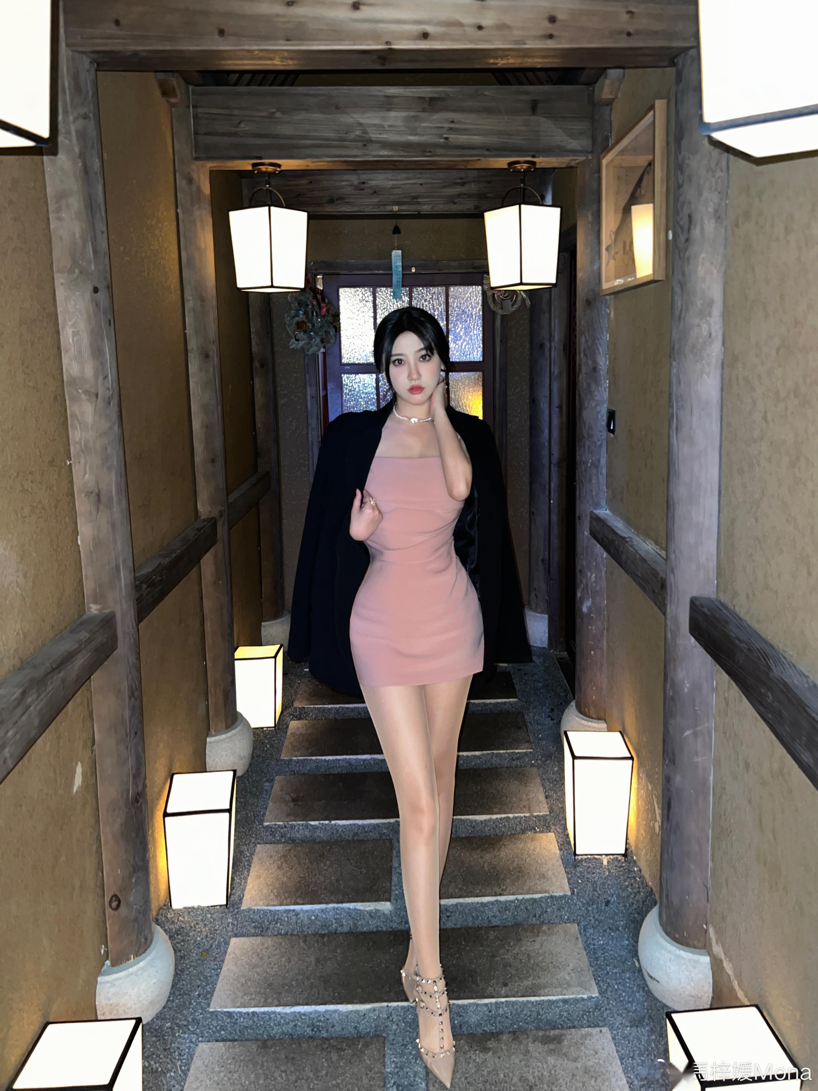 一起吃个饭吧.  ​​​