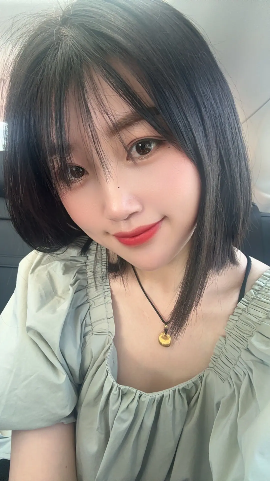 如果饱经风霜是一个人注定要走的路 那沉默寡言就是一路的蜕变