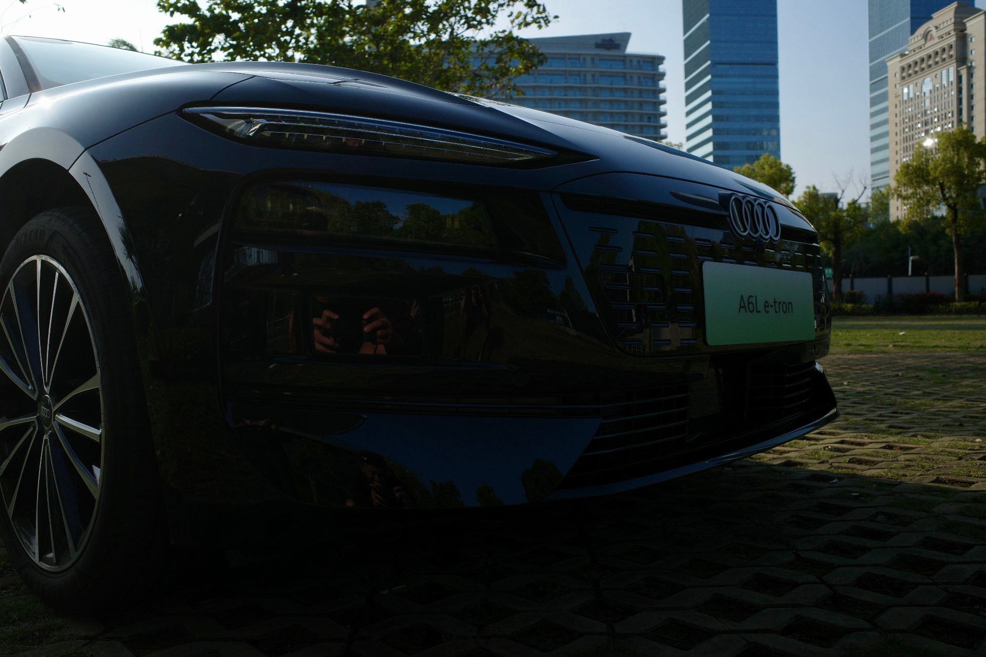 诠释非凡气场，尽显从容风范奥迪新奢智电旗舰A6Le-tron也是拍过新A6L e