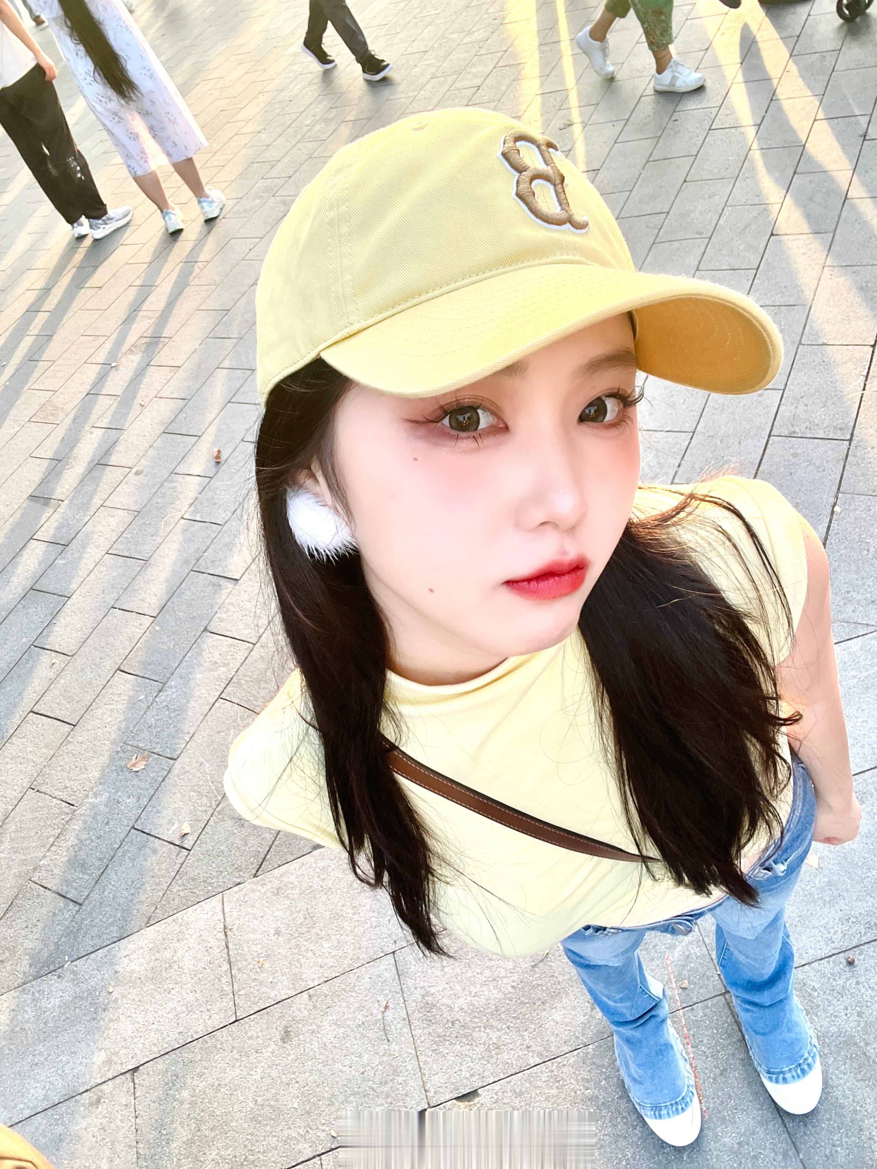 好多人啊  ​​​