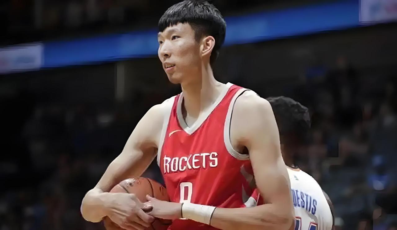 NBA 吗？

不少球迷认为，周琦当年没能留在火箭，根源就是态度问题。2 米 1