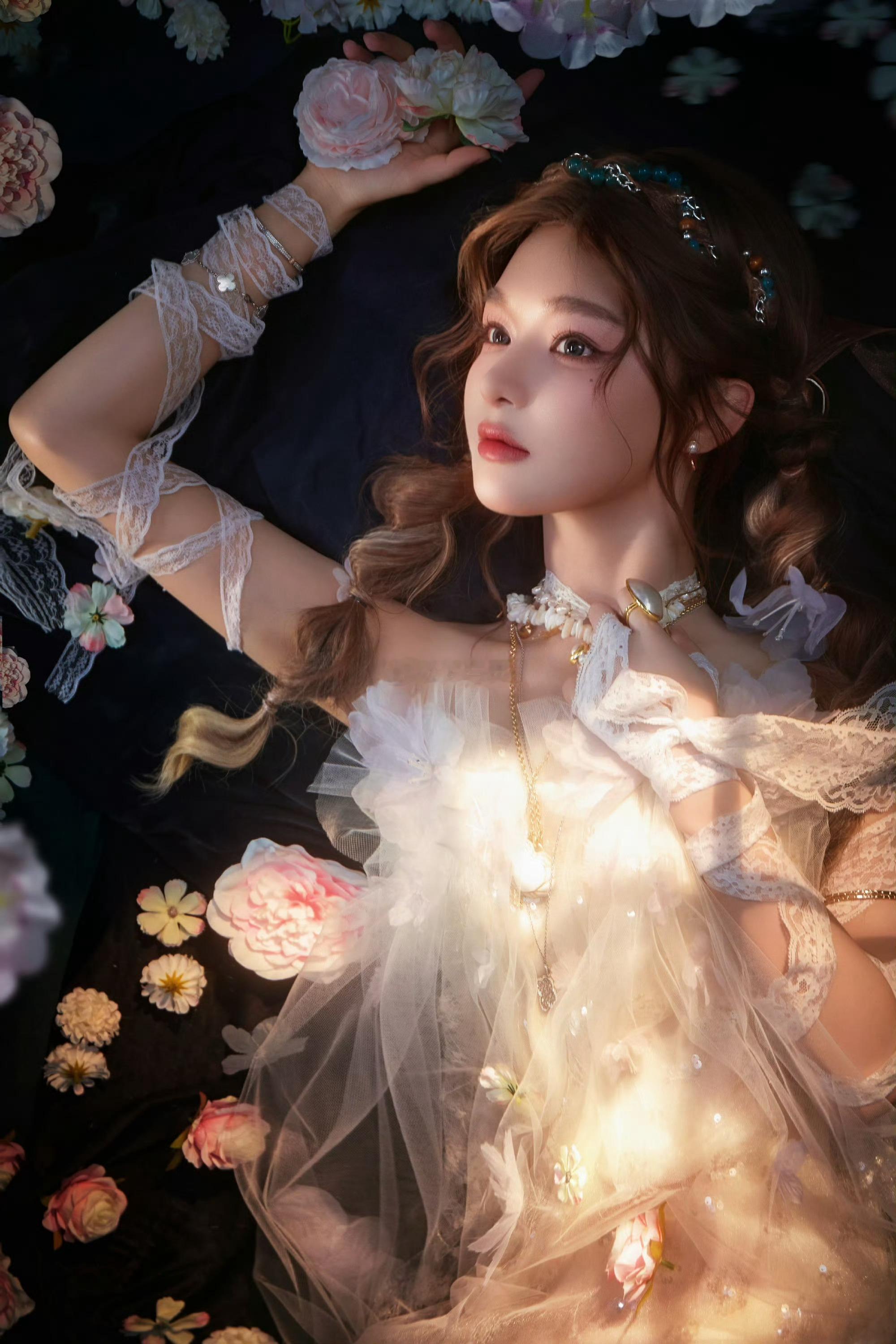 罗云熙黄霄雲清唱年少心动的雨季 用这首歌证明了自己不只有高音的黄霄雲，和用声音证