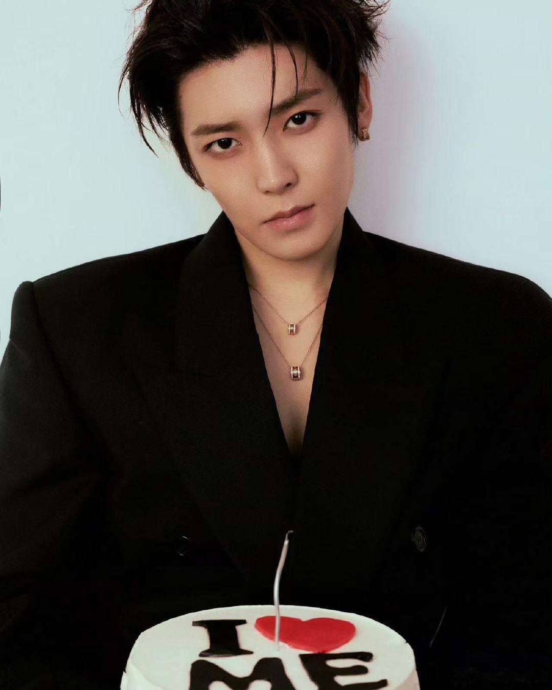 侯明昊29岁生日照侯明昊29岁生日照！侯明昊晒29岁生日照