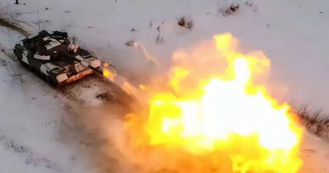 乌克兰三州局势加速变化，基辅面临艰难抉择。
近期，乌克兰东北部的第聂伯罗彼得罗夫