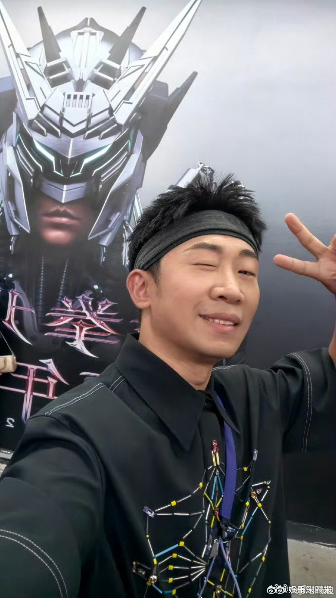 周杰伦唱的是两代人的青春原来我和自家偶像都是周杰伦粉丝🎤实力无需多言！周董歌声