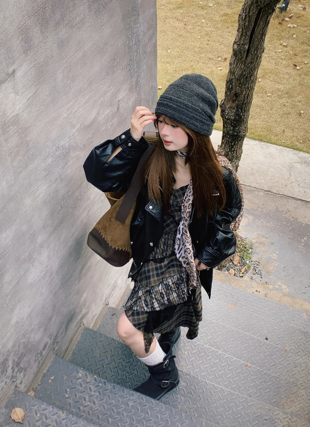 亿点小酷* 🐈‍⬛‧₊˚⋆♡̷