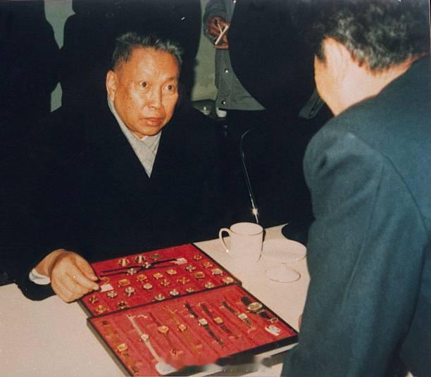 手表这玩意太城市化了（ ​​​
