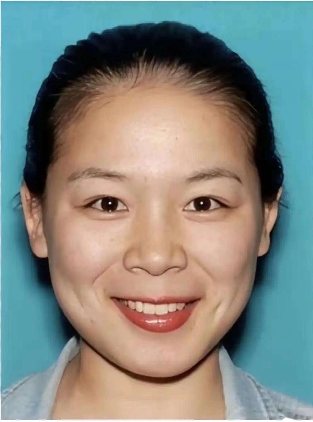 近日加州尔湾华人房产经纪张婉莹在洛杉矶机场被FBI逮捕，美方起诉书指控其涉嫌充当