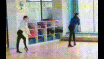 我肚肚钢板一样的舞姿 