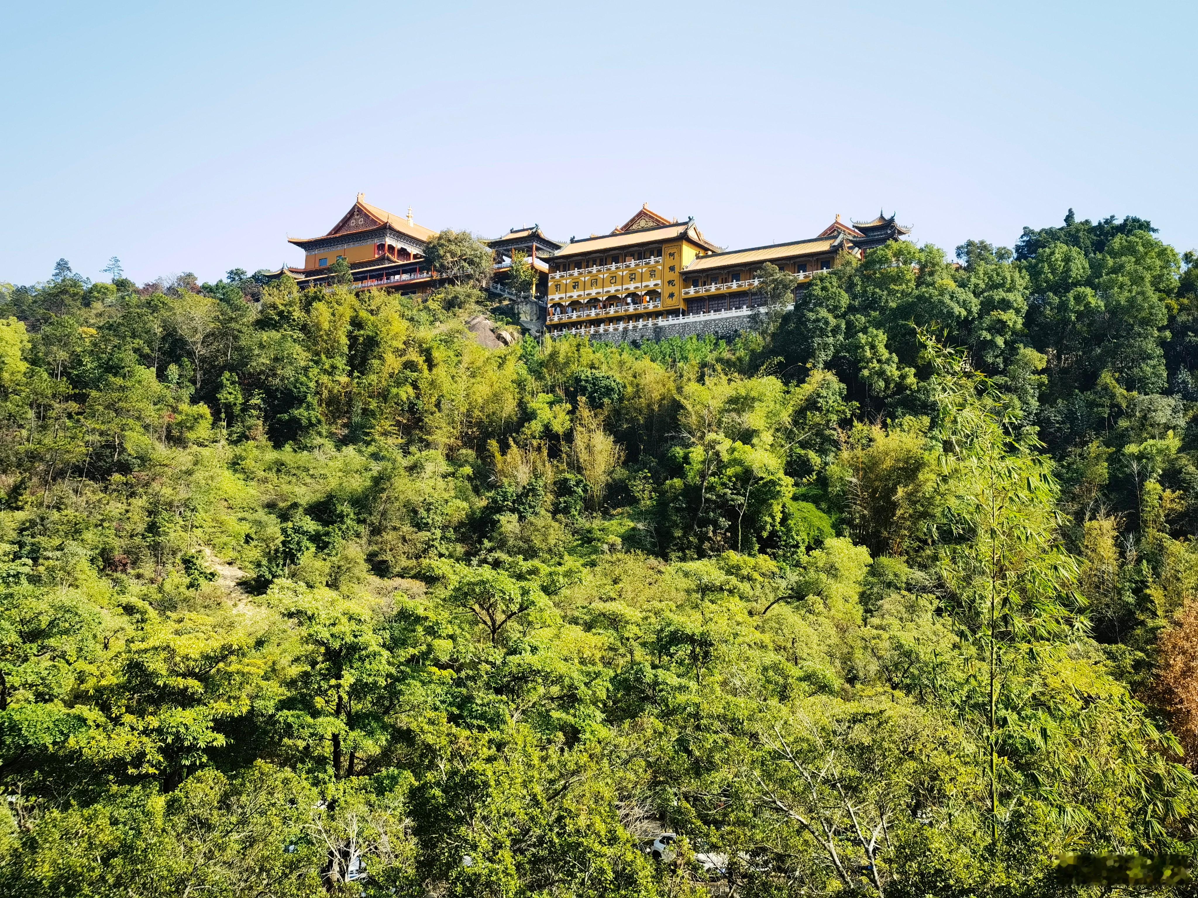 时至如今，楼市不必过度悲观。当年，家电业大洗牌，也曾尸横遍野，多少盛极一时的品牌