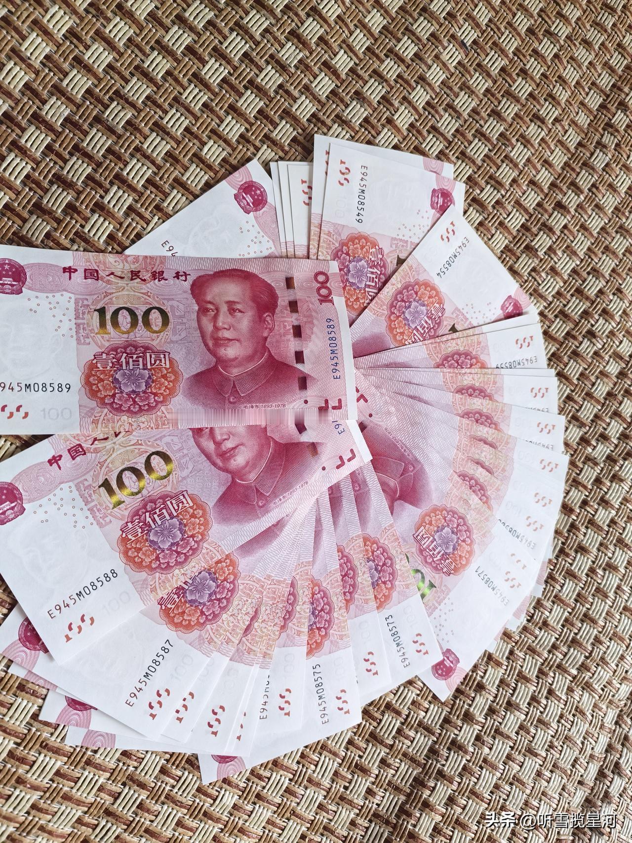 我终于知道今年的七夕节为什么如此冷淡了🔥
 
男人们都清醒了。
聪明的男人，七