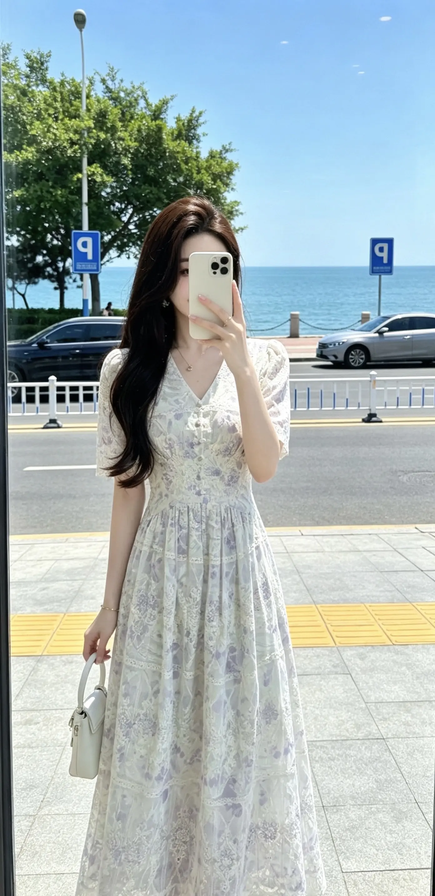 “这一生要有多幸运，才能遇到那个          不让你受一点委屈...