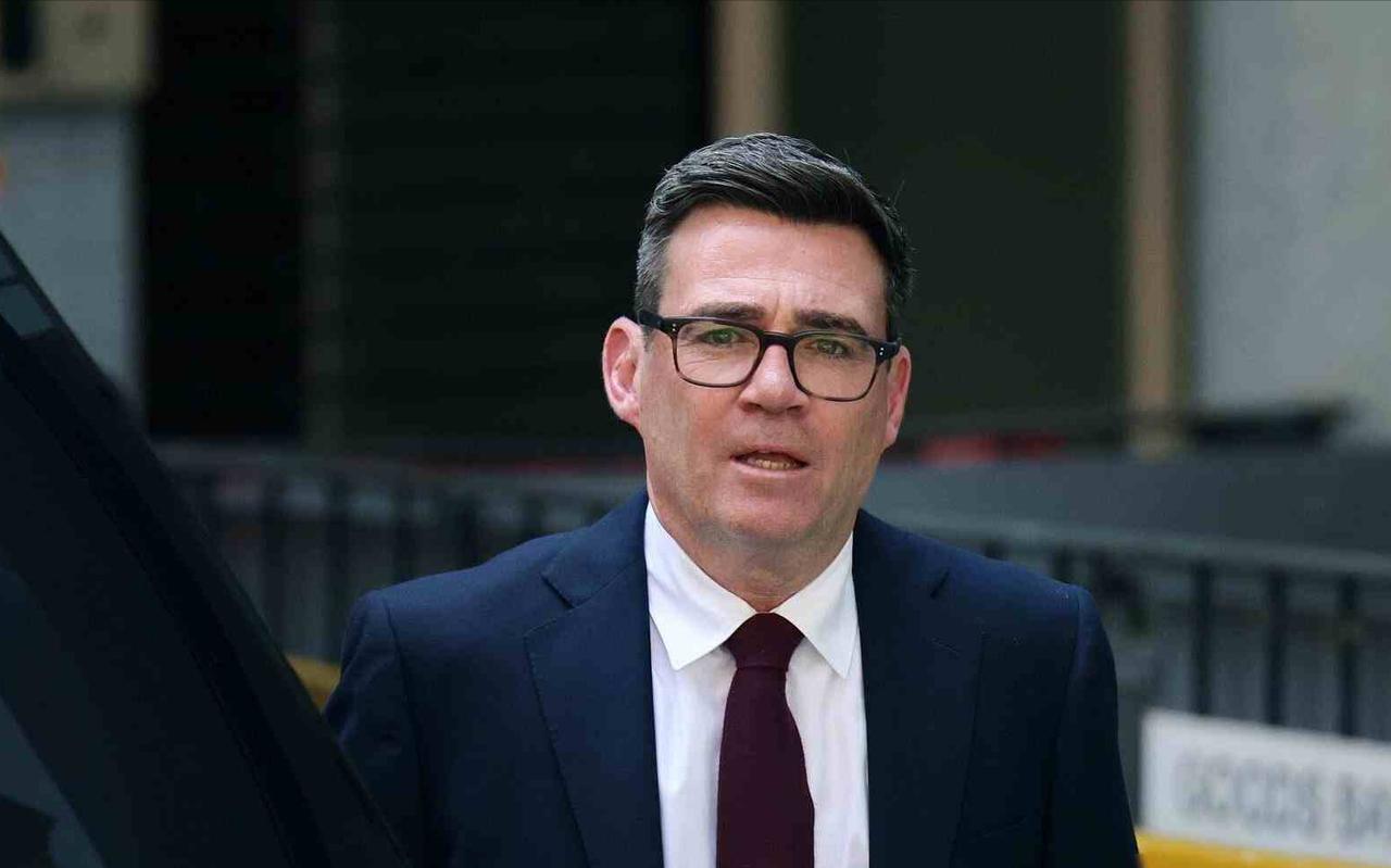 英国政坛变天太快！新首相上台仅七天，工党支持率就已翻倍
说实话，谁也没料到英国政