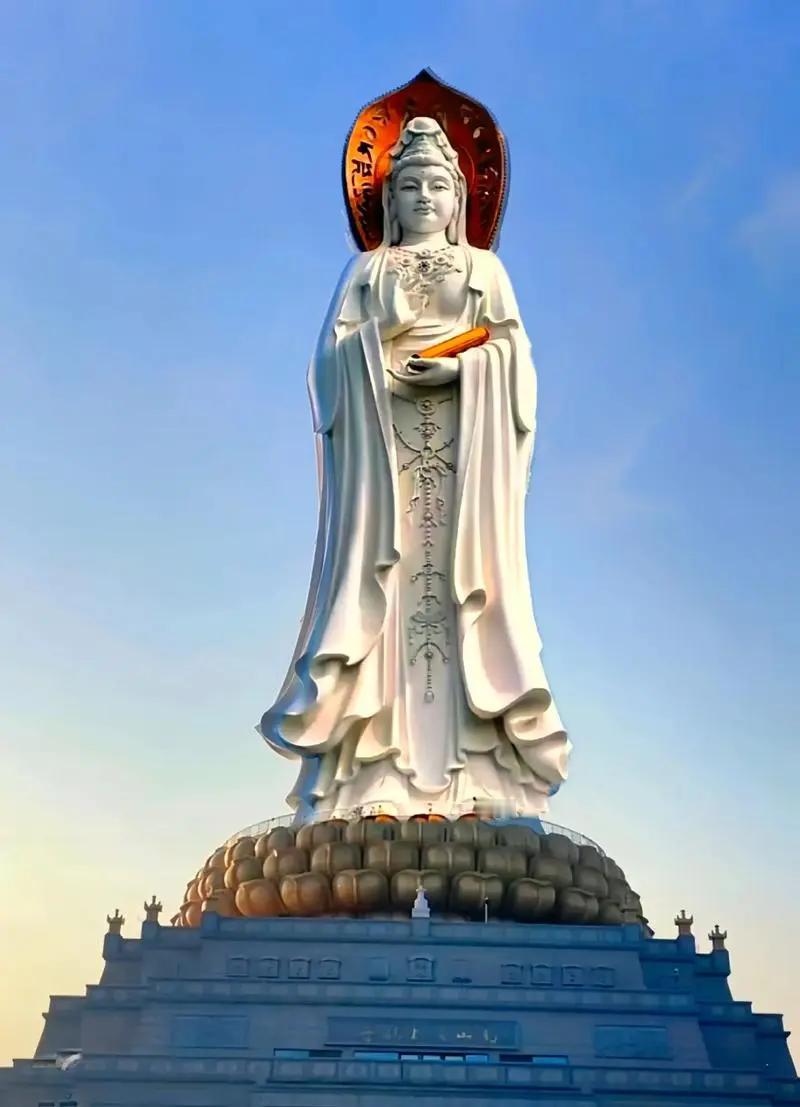 今天是公元2024年7月27日，农历六月二十二，星期六
人生如戏，学会享受每一段