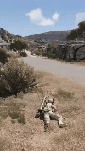 刷到这图，反坦克火箭筒有这么大威力吗？感觉不像是真的！