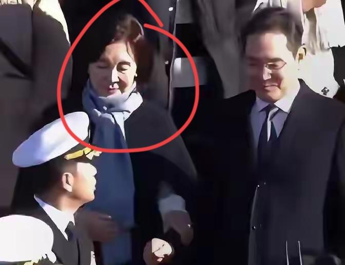 林世玲与太子爷婚姻破裂，始作俑者是婆婆？
是真是假，韩媒似乎给出了答案！
林世玲