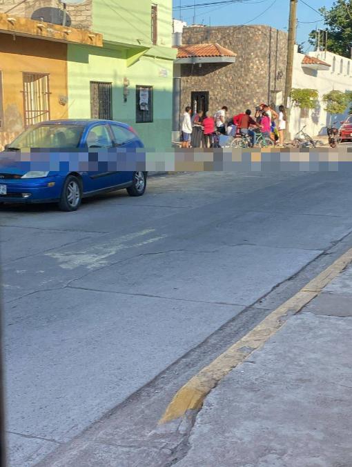 12月21日星期日，锡那罗亚州埃斯奎纳帕市的宁静被暴力事件打破。 
原本应该是平