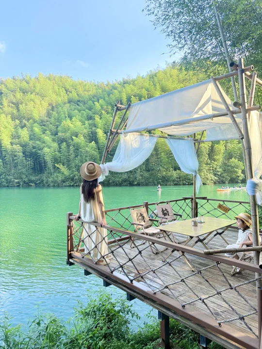 过20℃的夏天‼️在安吉挖到了超chill玩水地💦