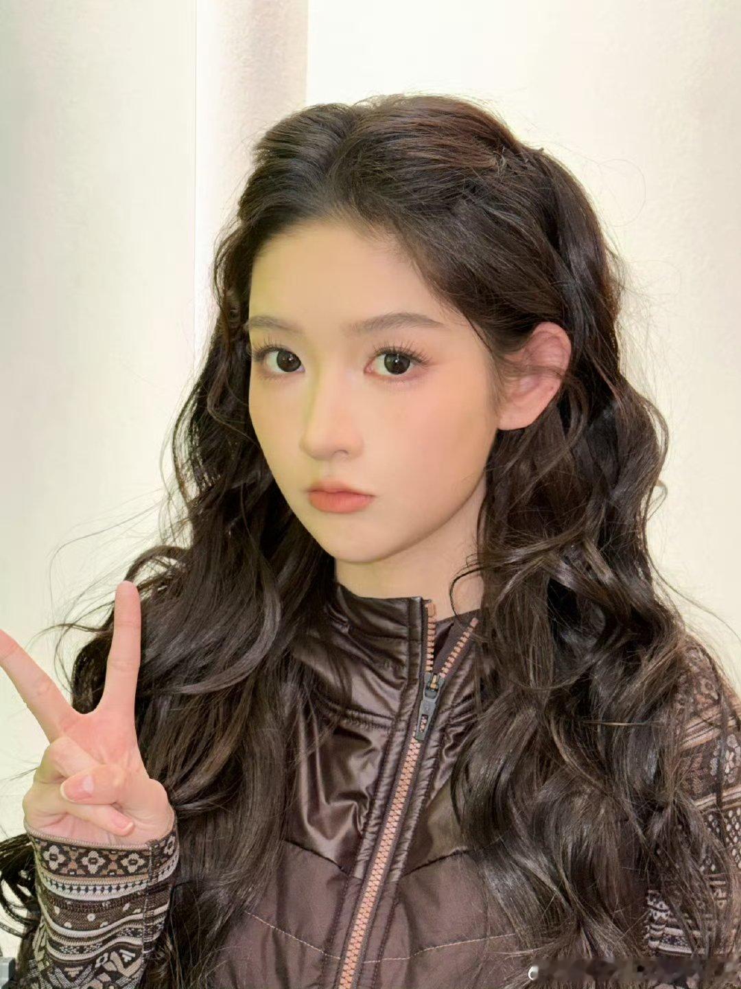 王玉雯希望大家支持突然的喜欢王玉雯坦诚又温柔的样子，真的让人忍不住想支持她的新剧