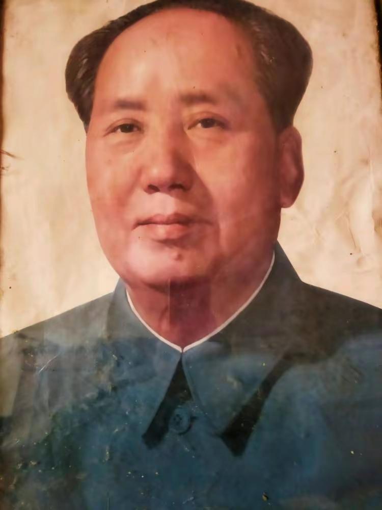 福造中华园。

吃水不忘挖井人，幸福感恩毛主席！