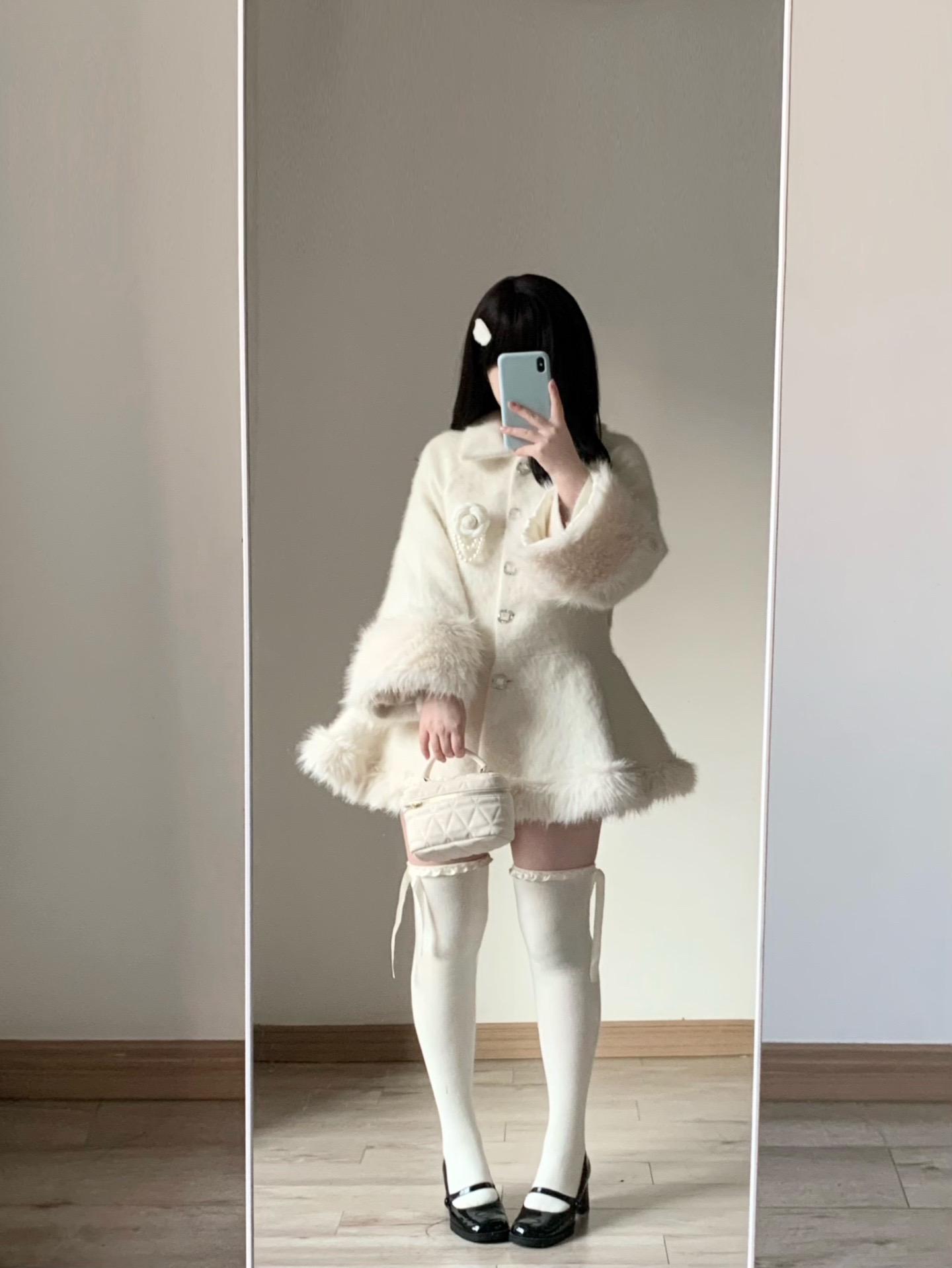 毛绒绒的。