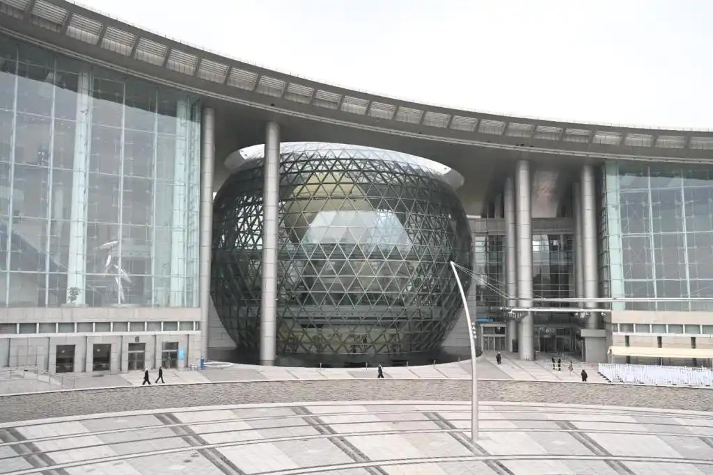 惊艳！
1.27上海科技馆焕新迎测春节试开放
8.2亿砸出的黑科技盛宴太香了！全