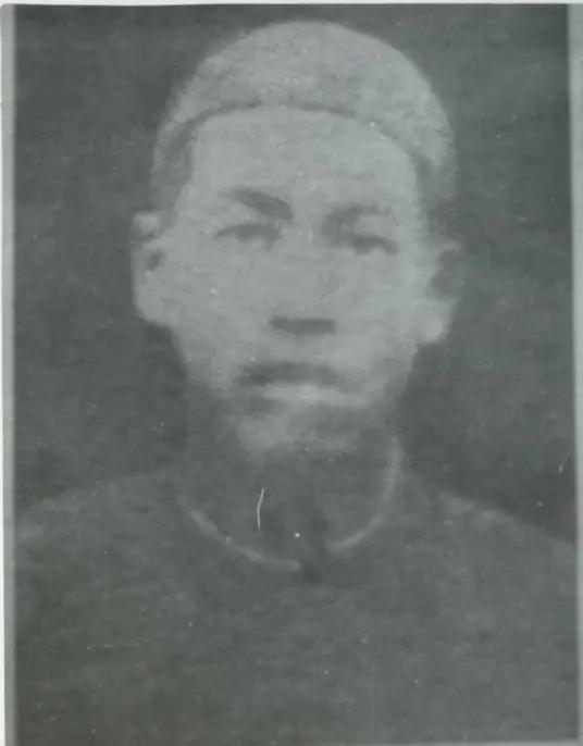 1982年，四川挖出一具遗骸，让人震惊的是，遗骸的脚上带着7公斤铁链，脚踝处还钉