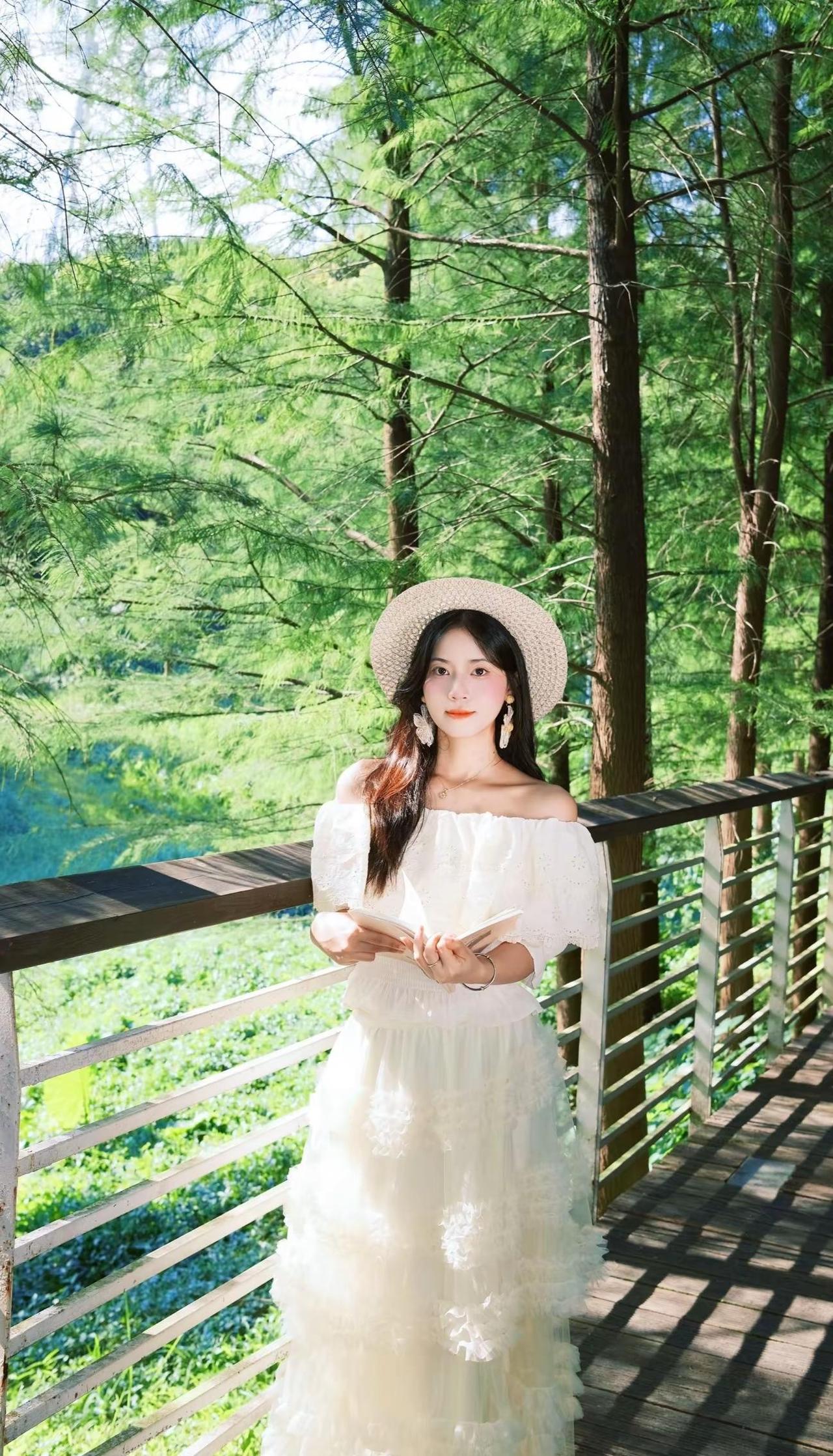 广州这个公园美得像抹茶蛋糕💚。被绿意包围的夏天🍃 📍天河大观湿地公园北门?
