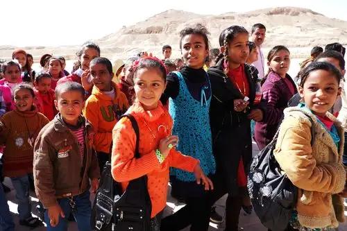 免费教育≠希望！埃及青年拿大学文凭，却难换一份体面工作！
此次埃及之行，一位聪慧