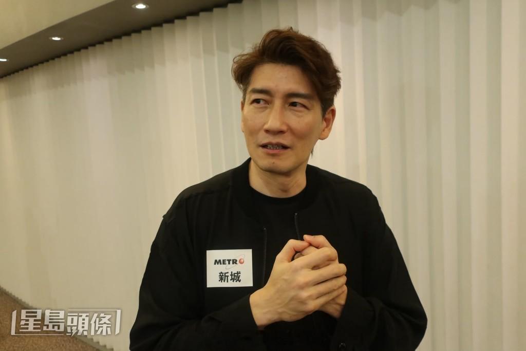 袁文杰自爆主动改签「一年一骚」 面对前辈离世病重伤感 撑周嘉洛回《三代同糖》救亡