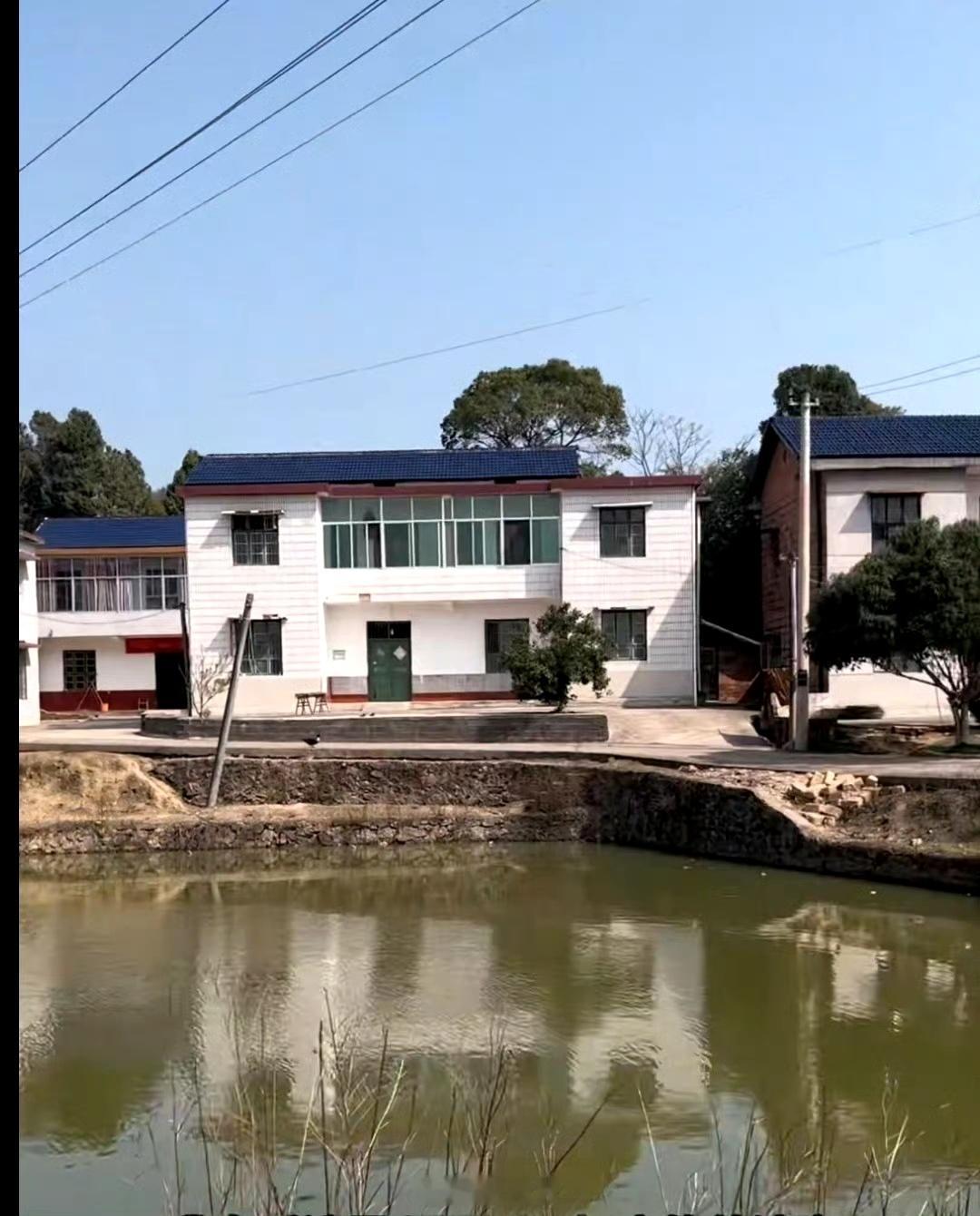 看到好多博主去教员的外婆家打卡。图1，历史原貌。图2，现在的样子。有关部门应该把