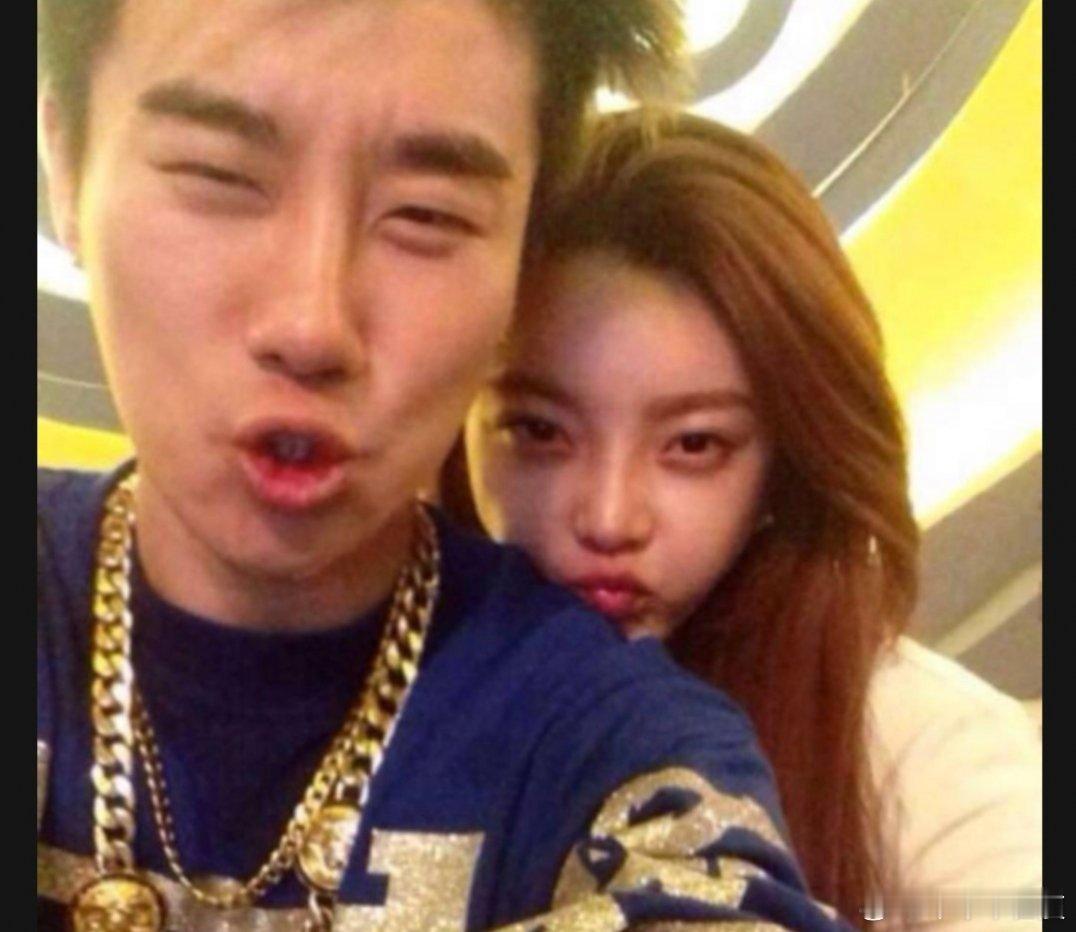 男主播和女主播的爱情史…… ​​​