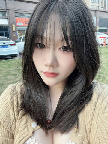 小姐姐一看就是大户人家