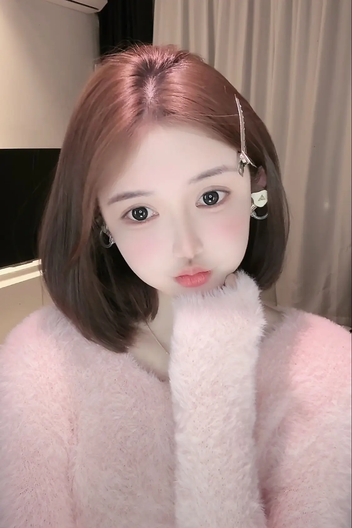 看起来很香 实则很香的女孩纸