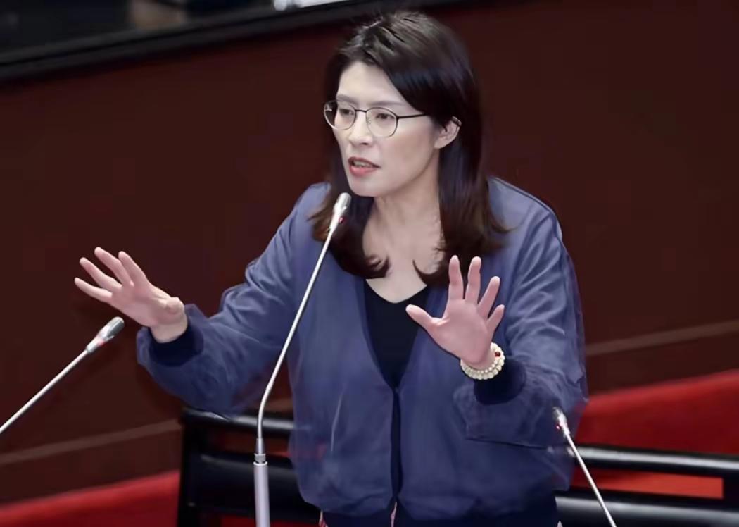 美国果然小看了郑丽文！

来自台湾省的爆炸性消息：5月8日下午，台湾民意机构三读